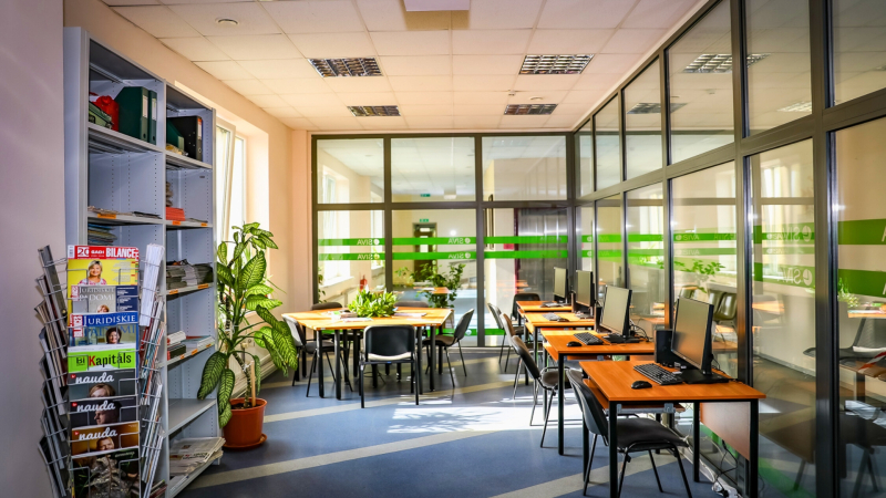 SIVA koledžas bibliotēka